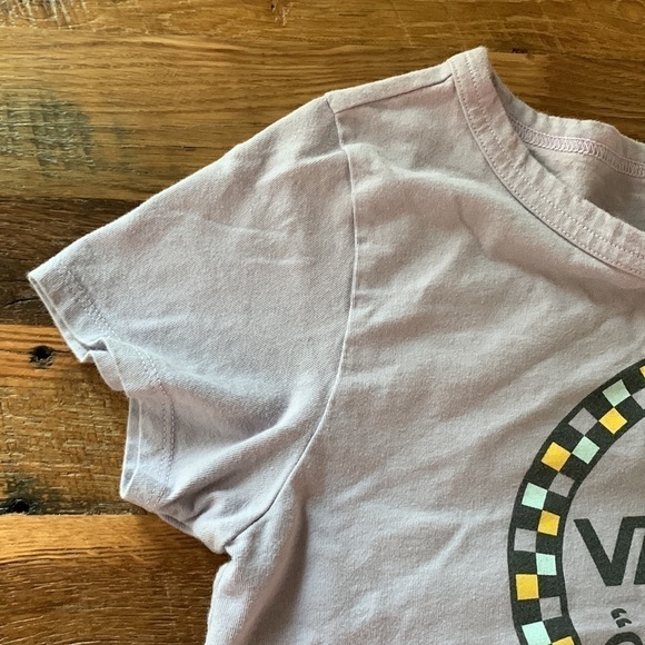 VANS checkered women’s lavender tee shirt sz M 💜✨ - Picture 6 of 10